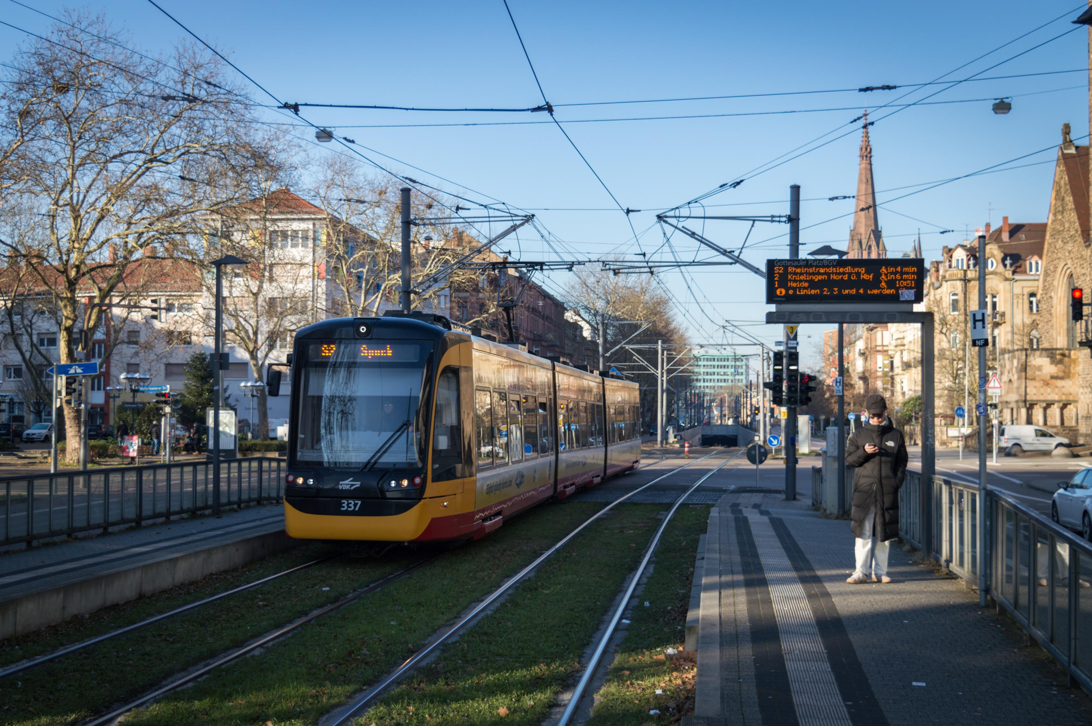 a tram approaching Gottesauer Platz stop