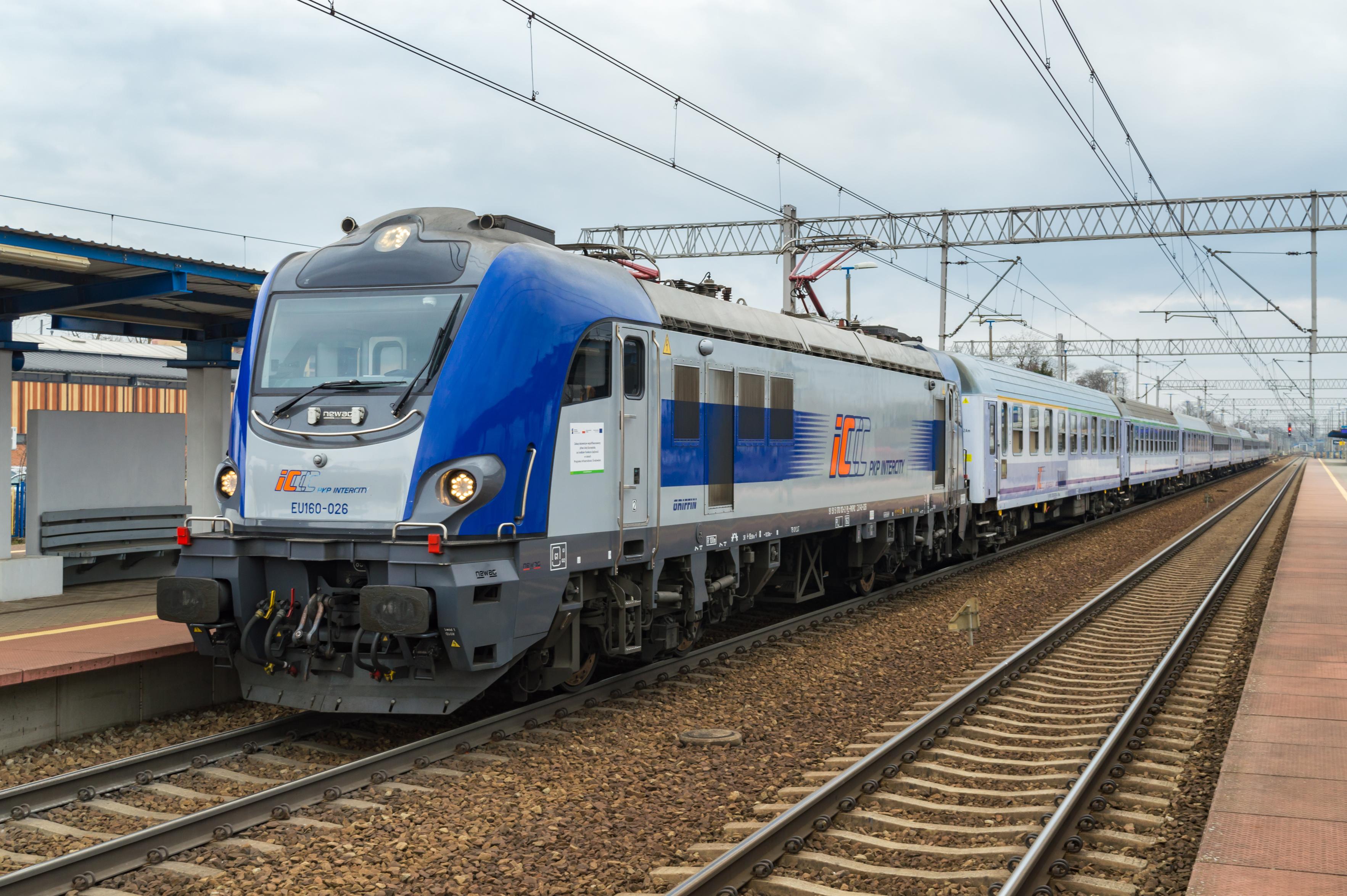 PKP IC's EU160 with TLK Żeglarz train